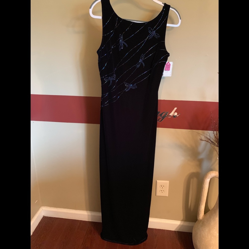 Velvet Niki cocktail dress size 8 women’s NWT